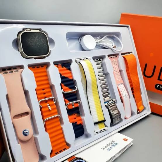 7 in 1 Ultra Smart Watch 49mm Full HD Screen Wireless Charging